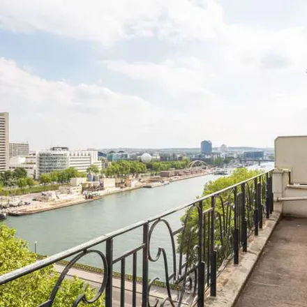 Image 5 - Pont Mirabeau, Voie Georges Pompidou, 75016 Paris, France - Apartment for rent