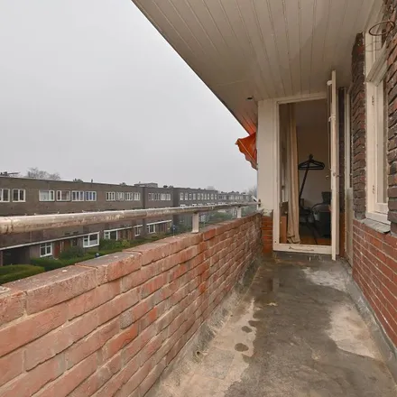 Rent this 1 bed apartment on Heymanslaan 3b in 9714 GE Groningen, Netherlands