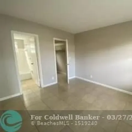 Image 3 - 2847 Middle River Drive, Coral Ridge, Fort Lauderdale, FL 33306, USA - Apartment for rent