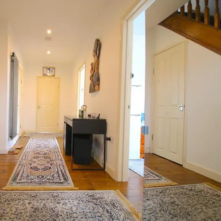Rent this 4 bed house on Bevan Avenue in London, IG11 9NP