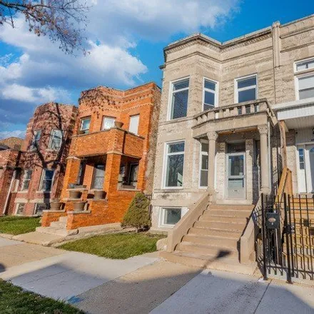 Buy this 7 bed house on 4512 West Adams Street in Chicago, IL 60624