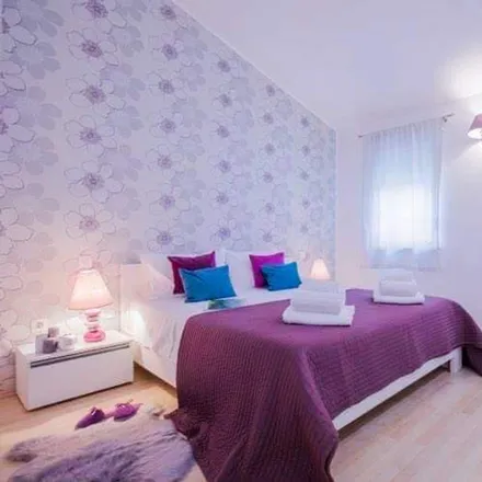 Rent this 3 bed apartment on Fortin-2 in Štinjanska cesta, 52107 Grad Pula
