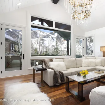 Buy this 4 bed house on The Walnut House in Walnut Street, Aspen