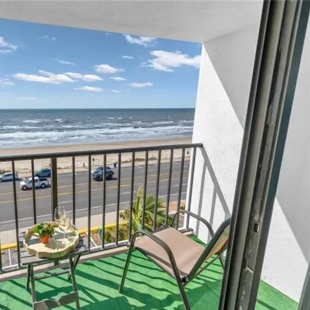 Buy this studio condo on By The Sea Condominiums in 7310 Seawall Boulevard, Galveston