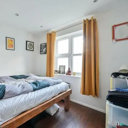 Image 7 - Oxley Close, London, SE1 5HN, United Kingdom - Apartment for sale