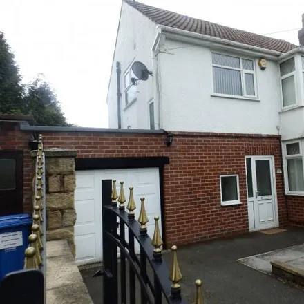 Rent this 3 bed house on Brookside Road in Preston, PR2 9TS