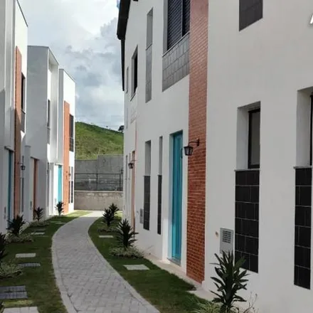 Buy this 2 bed house on Rua Correia Neto in Centro, Poços de Caldas - MG