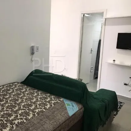 Rent this 1 bed apartment on Igreja Evangélica Assembléia De Deus - Bom Pastor in Avenida do Taboão 2751, Taboão