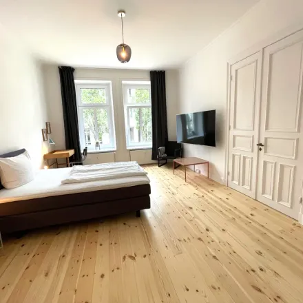 Image 7 - Khrome, Kaiser-Wilhelm-Straße, 20355 Hamburg, Germany - Apartment for rent