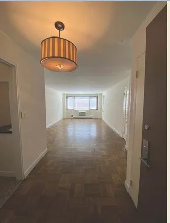 Rent this 1 bed apartment on 420 East 64th Street in New York, NY 10065