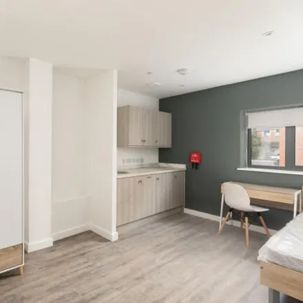 Rent this studio apartment on The Triangle in Nomad, 38 Park Street