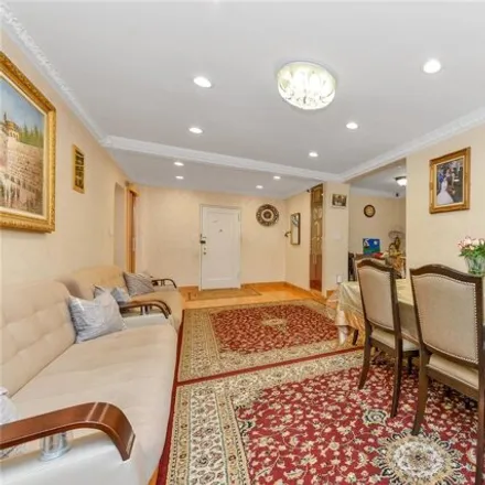 Image 5 - 99-40 63rd Drive, New York, NY 11374, USA - Apartment for sale