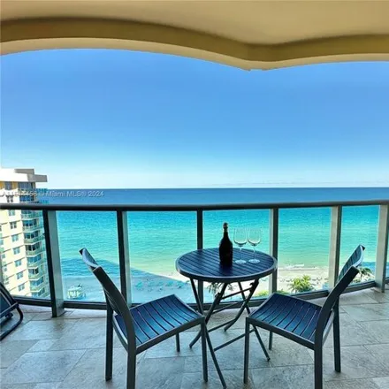 Image 2 - 302 Magnolia Terrace, Beverly Beach, Hollywood, FL 33019, USA - Condo for rent