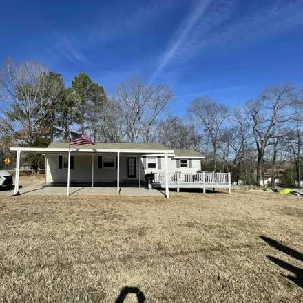 Buy this 3 bed house on 382 Carolyn Road in Alabama Shores, Colbert County