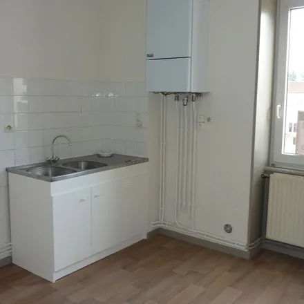 Rent this 5 bed apartment on 7 Rue Ledru Rollin in 42120 Le Coteau, France