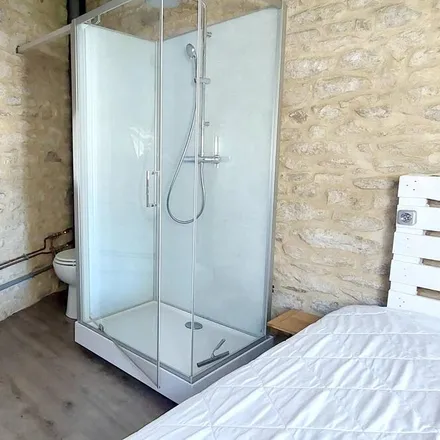 Rent this 2 bed house on Quimperlé in Parvis Simone de Bollardière, 29300 Quimperlé