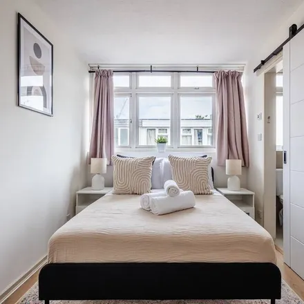 Rent this 4 bed apartment on London in SW8 1UB, United Kingdom