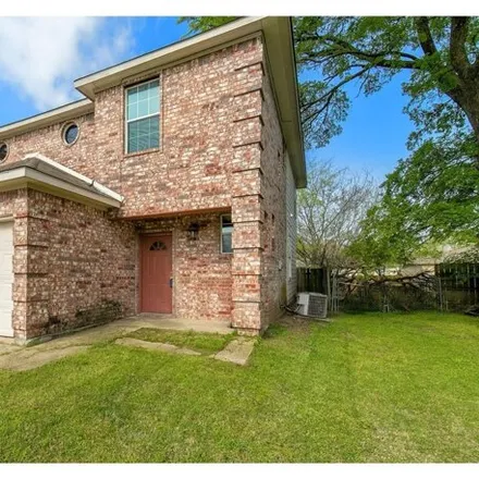 Rent this 3 bed house on 1619 Oriental St Unit 1621 in Bonham, Texas