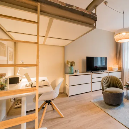 Rent this 2 bed apartment on FdK Fernsehdienst Koppenstraße in Koppenstraße, 10243 Berlin