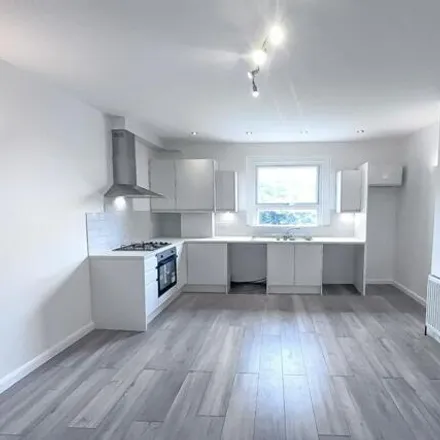 Rent this 3 bed apartment on Sunningfields Road in London, NW4 4RL