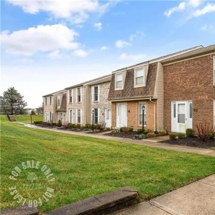 Buy this 2 bed condo on 1456 Crown Point Court in Beavercreek, OH 45434
