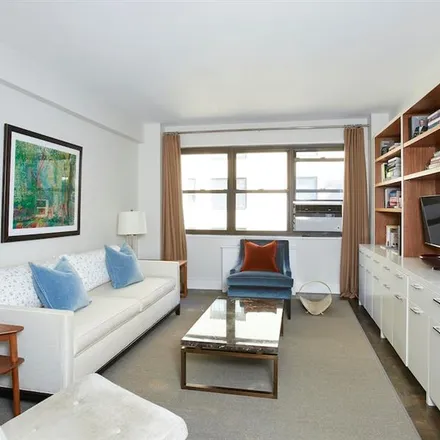 Buy this studio apartment on 11 EAST 87TH STREET 8A in New York