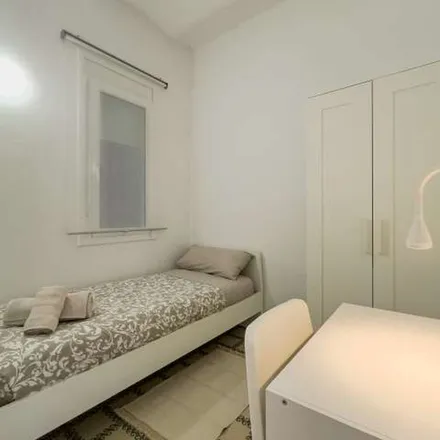 Image 9 - Carrer de Londres, 54, 08036 Barcelona, Spain - Apartment for rent