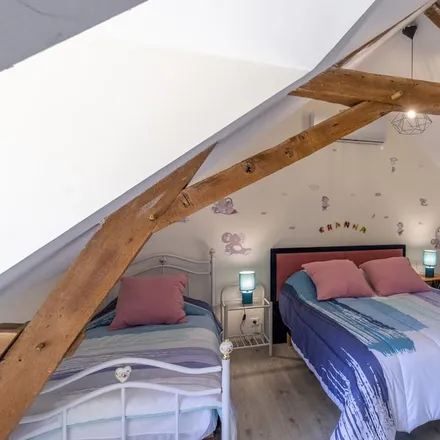 Rent this 3 bed townhouse on 49150 Baugé-en-Anjou