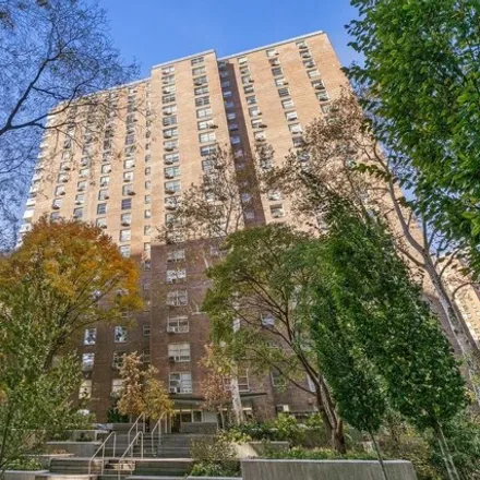 Buy this studio apartment on 80 La Salle Street in New York, NY 10027