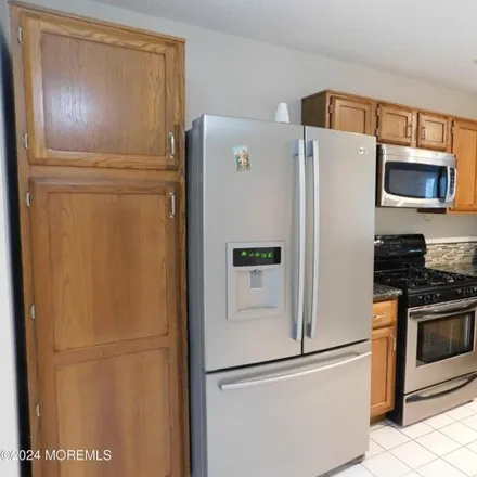 Image 7 - 118 Daisy Drive, Freehold Township, NJ 07728, USA - Condo for rent