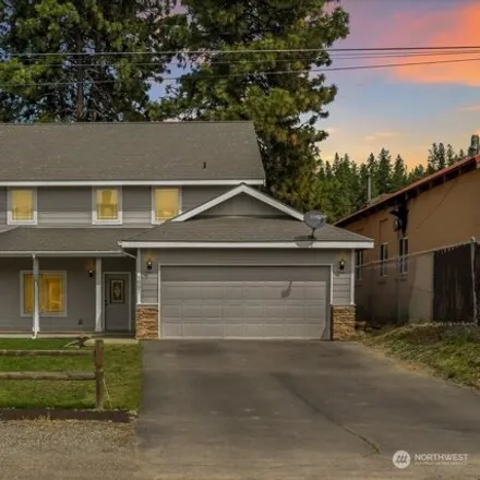 Buy this 3 bed house on 1055 East 3rd Street in Cle Elum, WA 98922