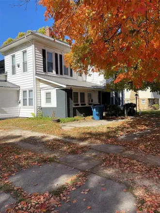 Rent this 1 bed house on 303 2nd Street in Covington, Fountain County