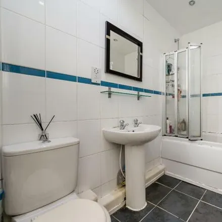 Image 7 - Queens Road, Manchester, M8 8NT, United Kingdom - Townhouse for sale