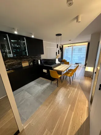 Rent this 2 bed apartment on Terrasses 105 in 105 Avenue de Verdun, 92130 Issy-les-Moulineaux