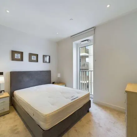 Image 3 - Centre Stage, Fountain Park Way, London, W12 7LF, United Kingdom - Apartment for rent
