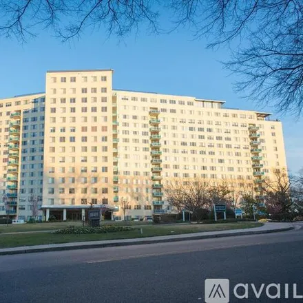 Rent this 3 bed condo on 10401 Grosvenor Place