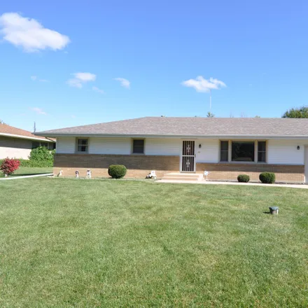 Buy this 3 bed house on 2088 Havaview Drive in Rockford Township, IL 61101