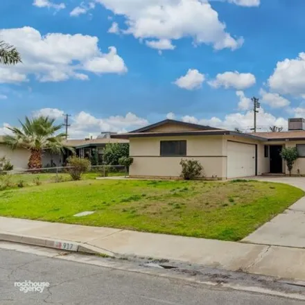Buy this 3 bed house on 953 Portal Avenue in Kern County, CA 93308