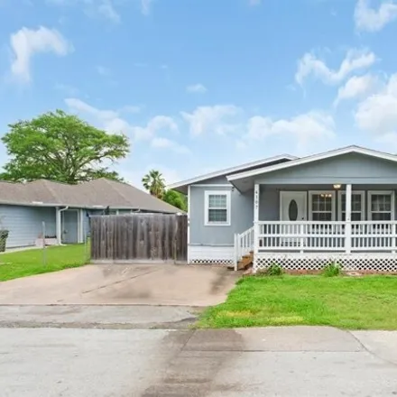 Buy this 4 bed house on 4125 Brown Street in Bacliff, TX 77518