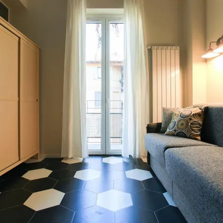 Image 6 - Via Innocenzo Isimbardi, 20136 Milan MI, Italy - Apartment for rent