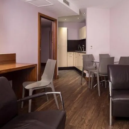 Rent this 1 bed apartment on Swinegate in Leeds, LS1 4AG