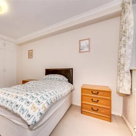 Image 8 - Kingsmere, Brighton, BN1 6UW, United Kingdom - Apartment for rent