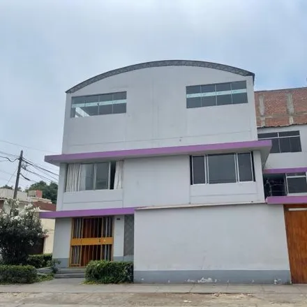 Buy this studio house on Jirón Los Cóndores in Bellavista 06011, Peru