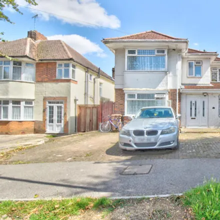 Buy this 7 bed house on Halfway Avenue in Luton, LU4 8RA