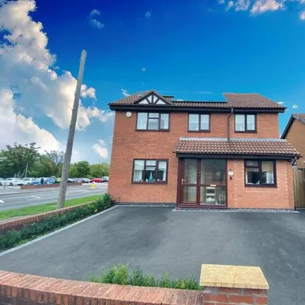Buy this 5 bed house on Aldi in Kingswood Road, Nuneaton and Bedworth