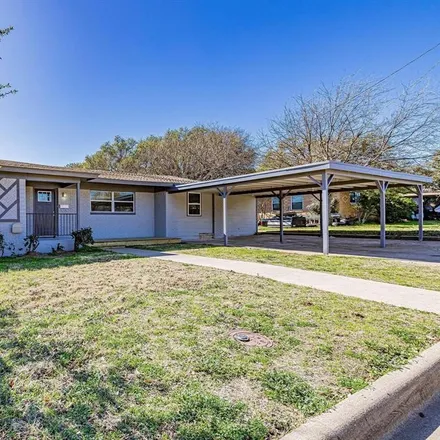 Rent this 4 bed house on 605 Crestview Drive in Granbury, TX 76048