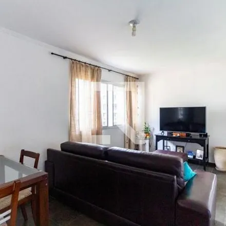 Buy this 3 bed apartment on Rua Paulo Orozimbo 1166 in Aclimação, São Paulo - SP