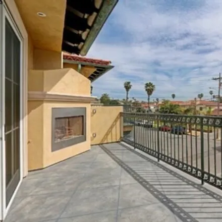 Image 4 - 201 Avenue A, Clifton, Redondo Beach, CA 90277, USA - House for rent