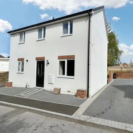 Buy this 4 bed house on Westrop in Highworth, SN6 7HJ