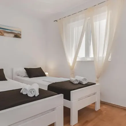 Image 4 - Molat, 23292 Brgulje, Croatia - Apartment for rent
